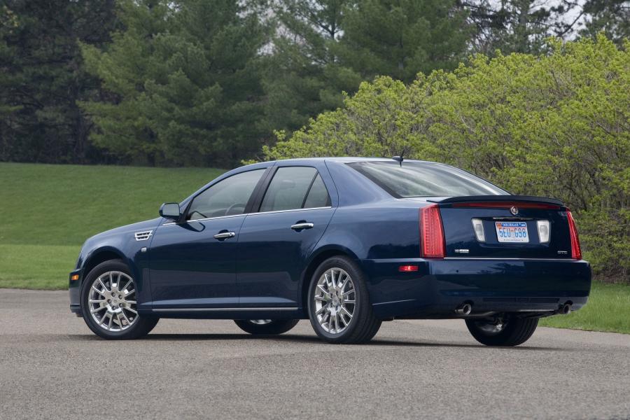  Cadillac STS 2008 года  (фото 14 из 22)